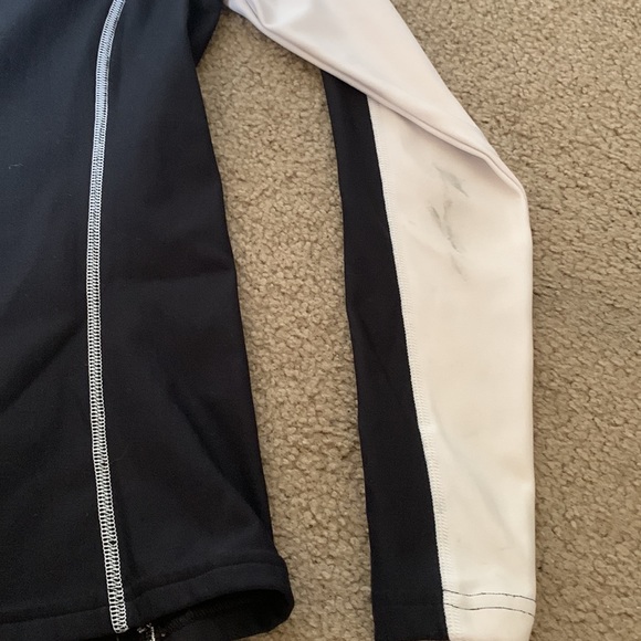 Under Armor Cold Gear - Picture 5 of 5